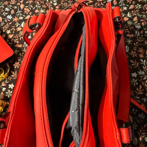 Vera Wang Neon Orange Satchel Crossbody Handbag Wallet Set NWOT - Picture 5 of 10